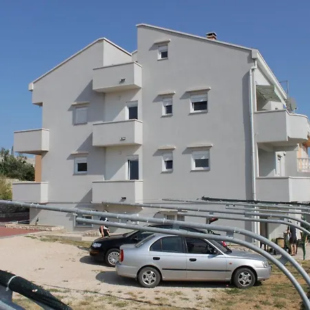 Apartments With A Parking Space Pag - 6525 *