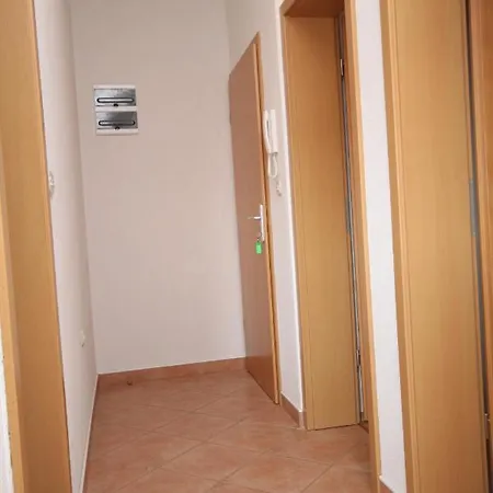 Apartman With A Parking Space Pag - 6525 *