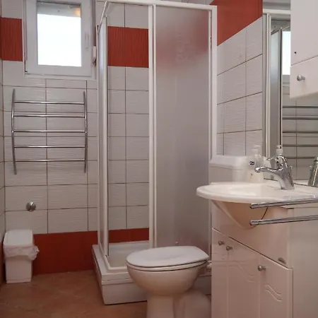 Apartman With A Parking Space Pag - 6525