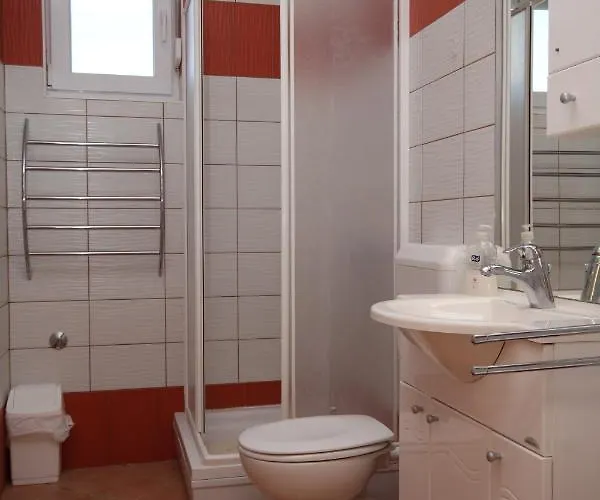 Apartman Apartments With A Parking Space Pag - 6525