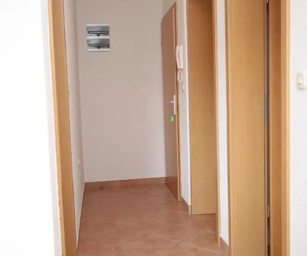 Apartments With A Parking Space Pag - 6525