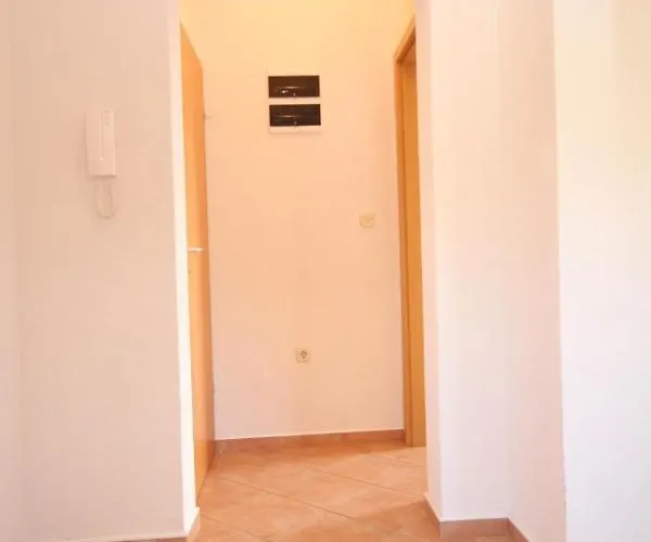 Apartments With A Parking Space Pag - 6525 Apartman Pag Town