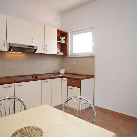 With A Parking Space Pag - 6525 * Pag Town