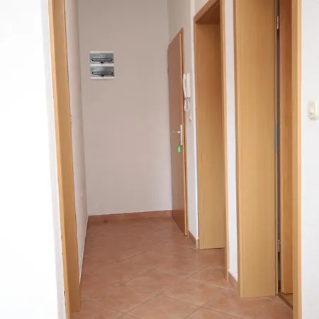 With A Parking Space Pag - 6525