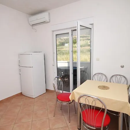 With A Parking Space Pag - 6525 * Pag Town