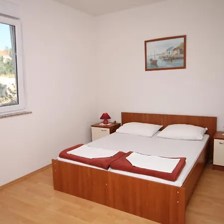 With A Parking Space Pag - 6525 Apartamento Pag Town