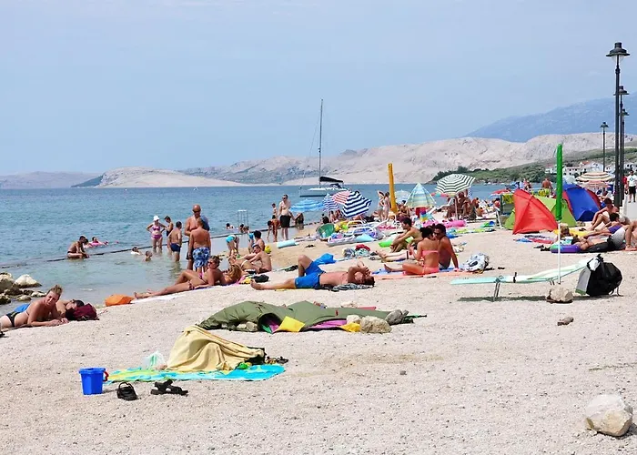 With A Parking Space Pag - 6525 パグ